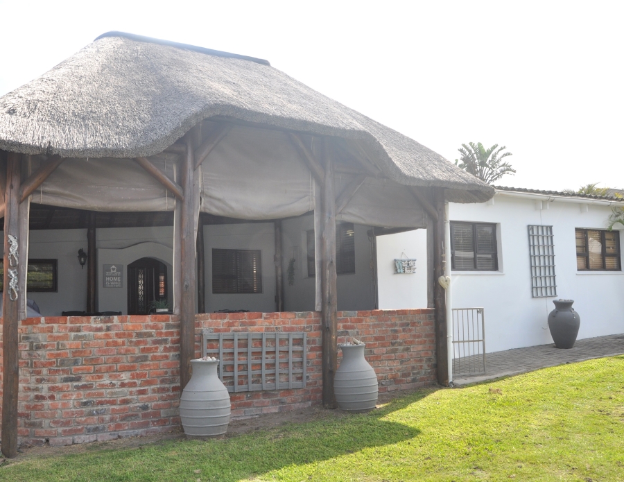 4 Bedroom Property for Sale in Queensberry Bay Eastern Cape